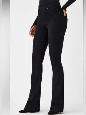 SPANX Black Hi Rise Flare Jeans 5 Pocket. Size 1X/1T. Scandi Girl.